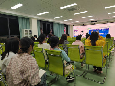 教育項目與科研文獻的研究與開發——經濟管理學院丘自強教授學術講座綜述